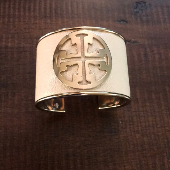 Tory Burch Jewelry - GUC~Wide Cuff Bracelet